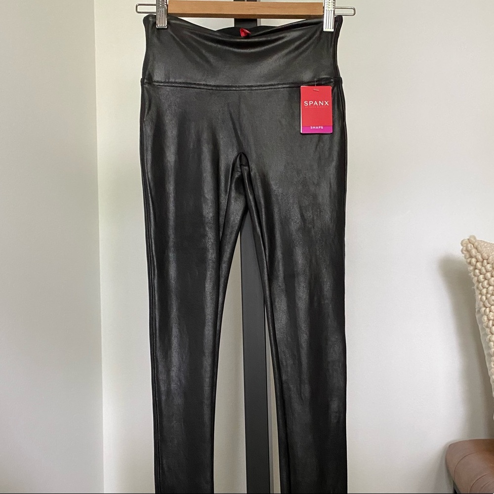 SPANX EUC Faux Leather Leggings